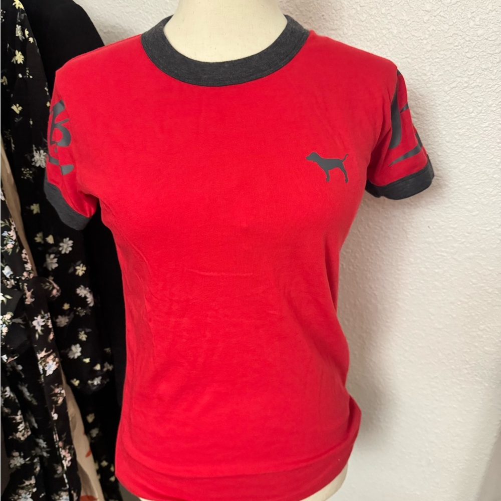 Pink top 
Size: Xs